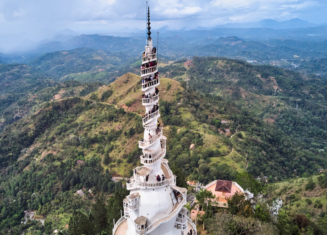 Hike Experience to Ambuluwawa Tower